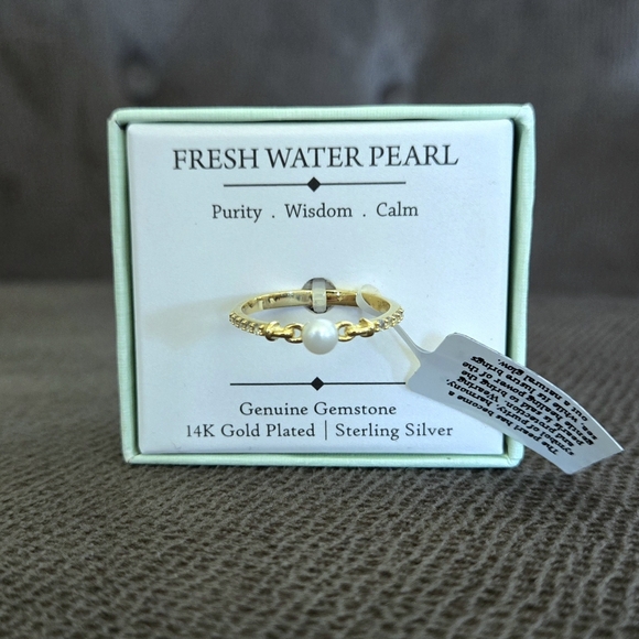 Shivam Dainty Fresh Water Pearl and White Topaz Ring💍 - Picture 12 of 16